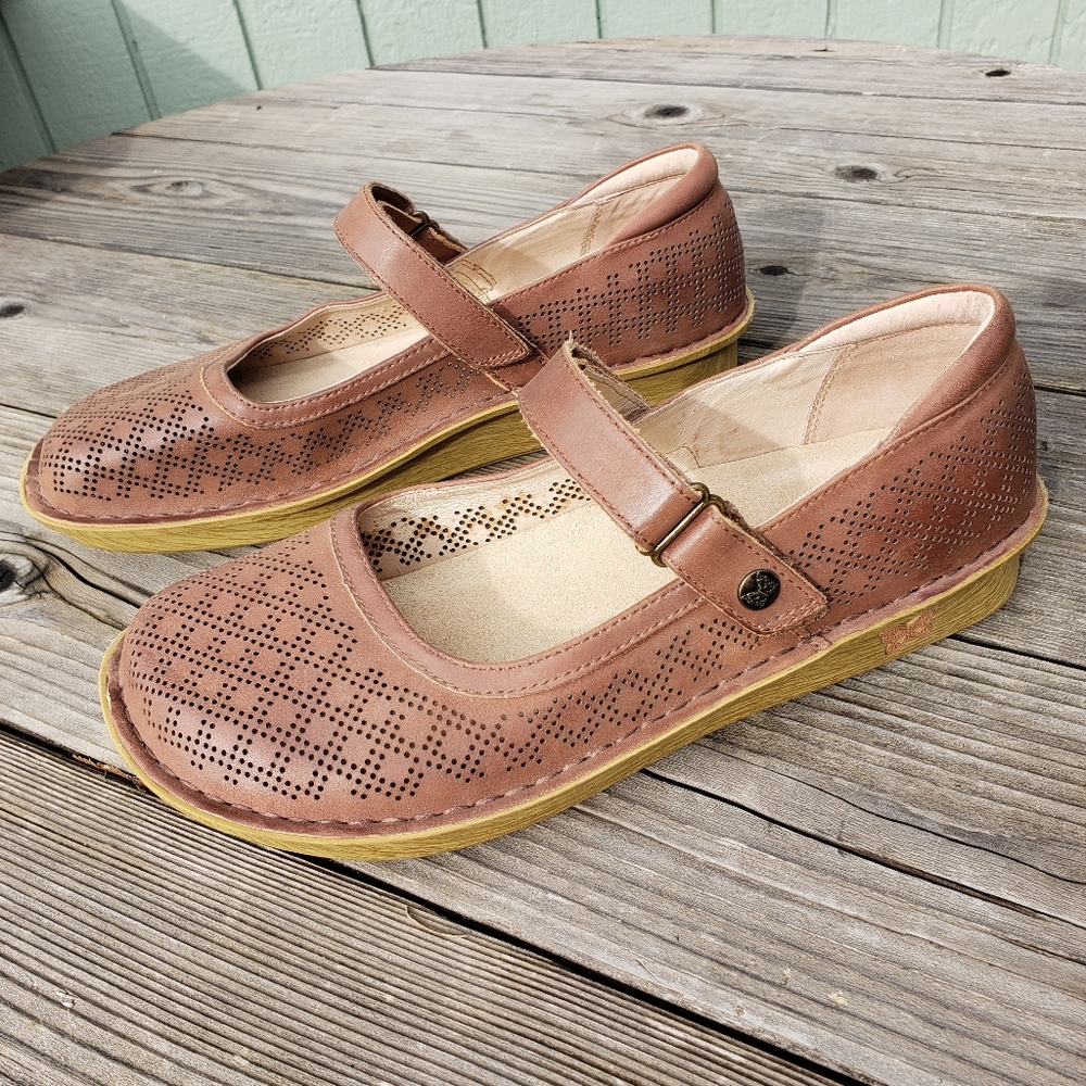Alegria Belle Fresh Tawny Shoe size 40 (9.5 /10)
